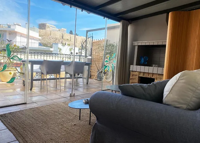 Arthome Acropolis View