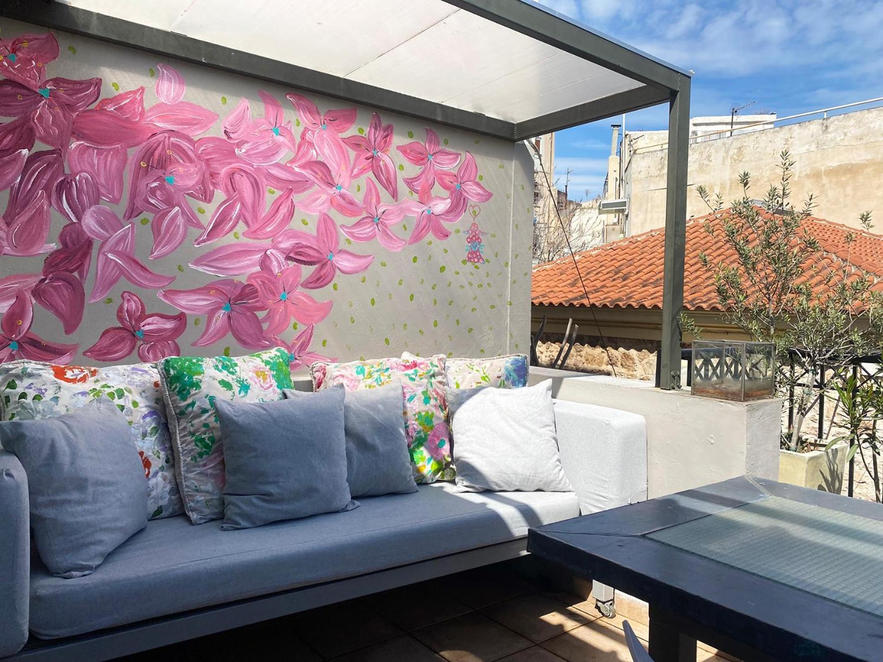 Arthome Acropolis View *